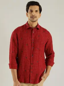 Indian Terrain Other Checks Chiseled Slim Fit Cotton Casual Shirt