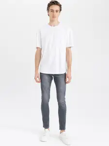 DeFacto Men Mid Rise Light Fade Stretchable Slim Fit Jeans