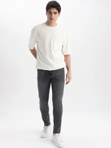 DeFacto Men Mid Rise Whiskers & Chevrons Stretchable Jeans
