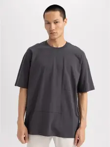 DeFacto Drop-Shoulder Sleeves T-shirt