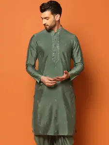 KISAH Men Mirror Work Embroidered Regular Fit Abstract Print Kurta