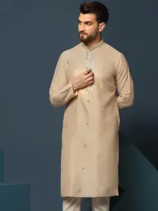 KISAH Men Mirror Work Embroidered Regular Fit Abstract Print Kurta
