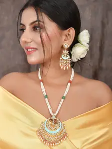DASTOOR Gold-Plated Kundan Studded & Beaded Necklace & Earrings