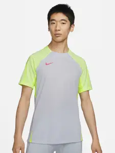 Nike Dri-FIT Strike Logo Printed Short-Sleeve Football T-shirt