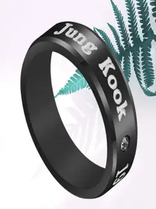 UNIVERSITY TRENDZ Men Silver-Plated Stone-Studded Finger Ring