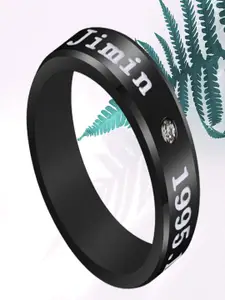 UNIVERSITY TRENDZ Men Silver-Plated Stone-Studded Finger Ring