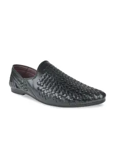Regal Men Woven Design Shoe-Style Sandals