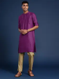 Taavi Rogan Kurta with Pyjamas