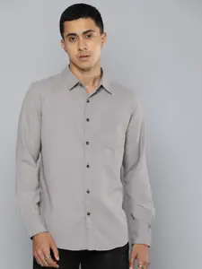 R.Code by The Roadster Life Co. Solid Spread Collar Casual Shirt