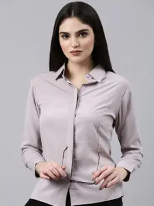 SHOWOFF Spread Collar Classic Fit Opaque Casual Shirt