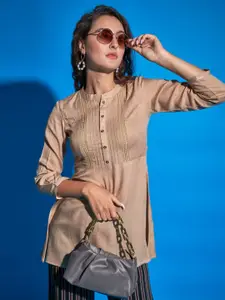 Sangria Sciffli Lace & Pin Tucked Detail Lonline A-Line Top