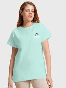 Bewakoof Green Graphic Printed Cotton Relaxed Fit Longline T-shirt