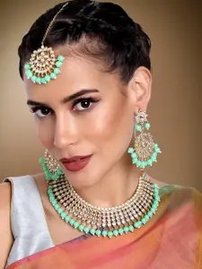 Peora Gold-Plated Pearl Kundan Choker Necklace Jewellery Set