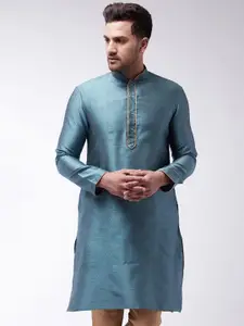 VASTRAMAY Men Mandarin Collar Jacquard Silk Kurta