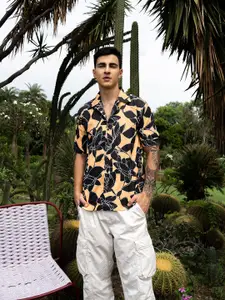 UNRL Relaxed Fit Abstract Printed Casual Shirt