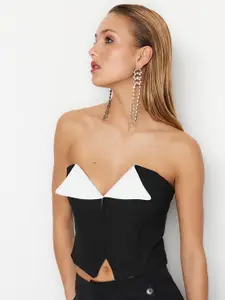 Trendyol Strapless Solid Fitted Crop Top
