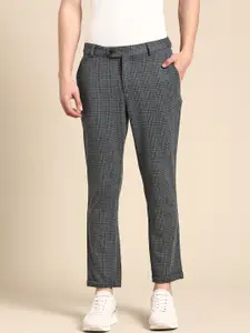 United Colors of Benetton Men Checked Knitted Trousers