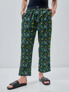 Bewakoof Men All Over Graphic Printed Pure Cotton Lounge Pants