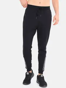 Cultsport Men Contrast Panel Relaxed Tapered Fit Yoga Joggers