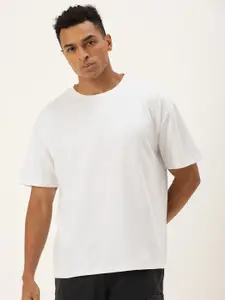 Bene Kleed Men Drop-Shoulder Sleeves Oversized Pure Cotton T-shirt