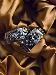 ATIBELLE Set Of 2 German Silver Kada Bangles