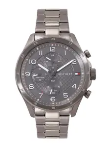 Tommy Hilfiger Men Stainless Steel Bracelet Style Analogue Watch TH1792008W