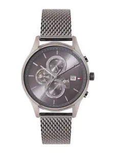Tommy Hilfiger Men Stainless Steel Textured Analogue Watch TH1710506W