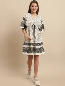 Just Wow Geometric Printed  V-Neck Kaftan Dress
