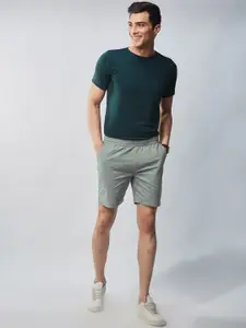 Beyours Men Regular Fit Mid Rise Shorts