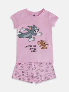 Pantaloons Junior Girls Tom & Jerry Printed T-Shirt With Shorts