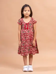 Sangria Red Floral Print Round Neck Tie-Ups Cotton Dress