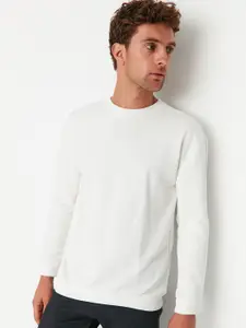 Trendyol Men Solid Pullover Sweatshirt