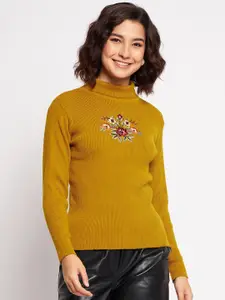 CLAPTON Turtle Neck Pullover With Embroidered Detail