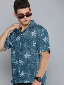 Levis Men Relaxed Fit Tropical Print Casual Shirt