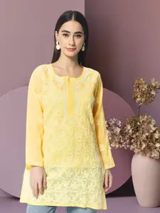 PARAMOUNT CHIKAN Chikankari Embroidered Round Neck Long Sleeves Kurti