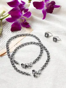 TEEJH Silver-Plated Anklet With Toe Ring