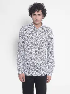 Crimsoune Club Spread Collar Slim Fit Conversational Printed Casual Shirt