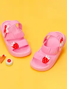 Yellow Bee Girls Strawberry & Bow Self Design Sliders