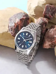 French Connection Men Dial & Stainless Steel Bracelet Style Straps Analogue Watch FCP41UM