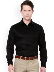 Van Heusen Men Black Slim Fit Solid Formal Shirt