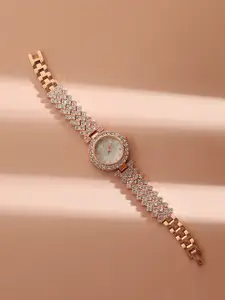 HAUTE SAUCE by  Campus Sutra HAUTE SAUCE by Campus Sutra Women Embellished Stainless Steel Bracelet Style Watch