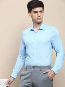 INVICTUS Standard Geometric Printed Twill Cotton Slim Fit Formal Shirt