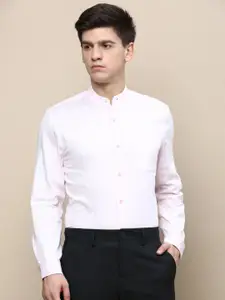 INVICTUS Standard Vertical Striped Cotton Slim Fit Formal Shirt