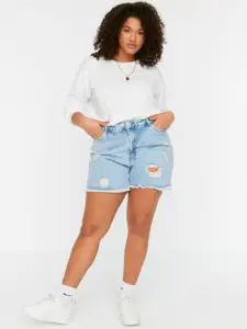 Trendyol Women Mid-Rise Pure Cotton Denim Shorts