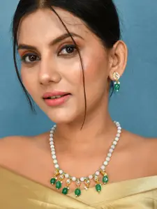 DASTOOR Gold-Plated Kundan-Beaded Necklace And Earrings