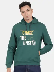 t-base Typography Printed Hooded Pullover Sweatshirt