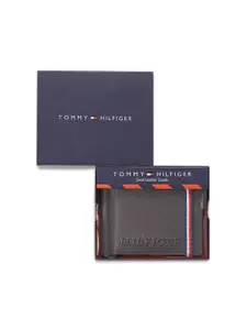Tommy Hilfiger Men Leather Two Fold Wallet