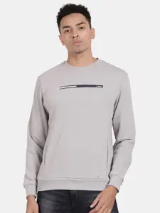 t-base Round Neck Long Sleeve Sweatshirt