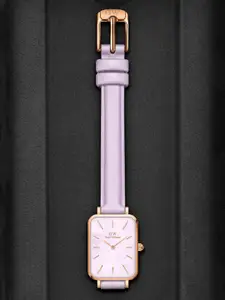 Daniel Wellington Women Leather Textured Straps Analogue Watch DW00100637