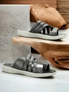 Buxton Men Strappy One Toe Comfort Sandals